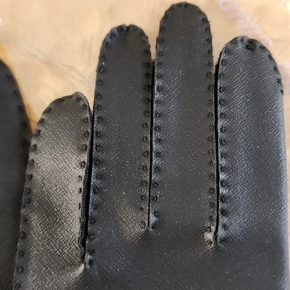 Vintage Luxury Handstitched Grandoe matte Black Pleated Button Detail Gloves